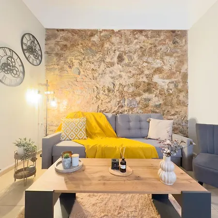 Cozy With Yard & Charm In Athens