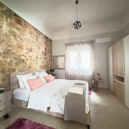 Cozy With Yard & Charm In Athens